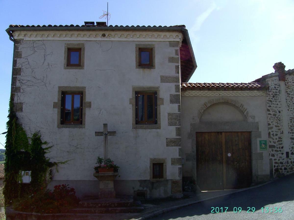 La Fontaine Bed & Breakfast Saint-Georges-en-Couzan Екстериор снимка